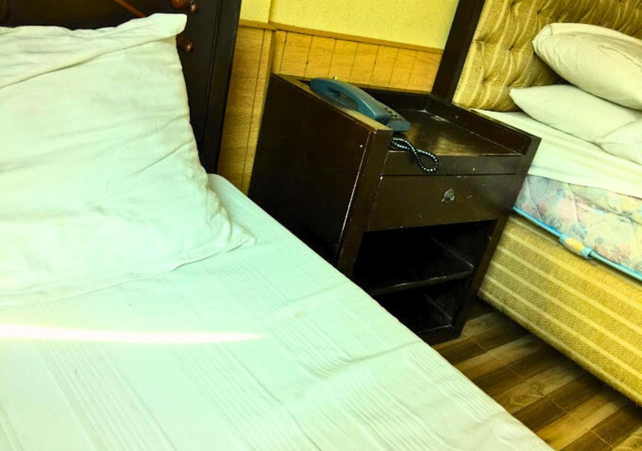 New Islamabad Hotel Luaran gambar