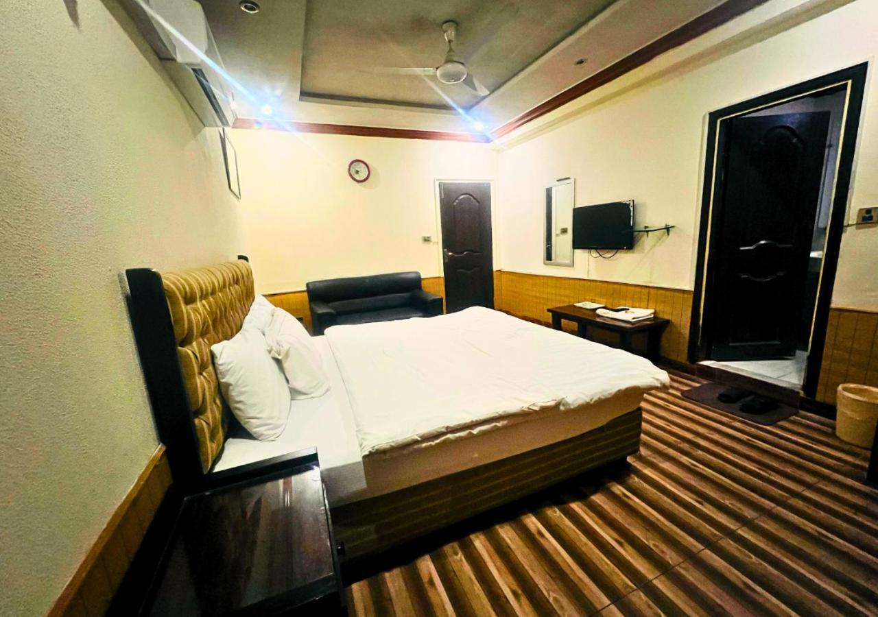 New Islamabad Hotel Luaran gambar